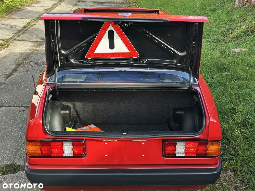 Mercedes-Benz W201 (190) - 18