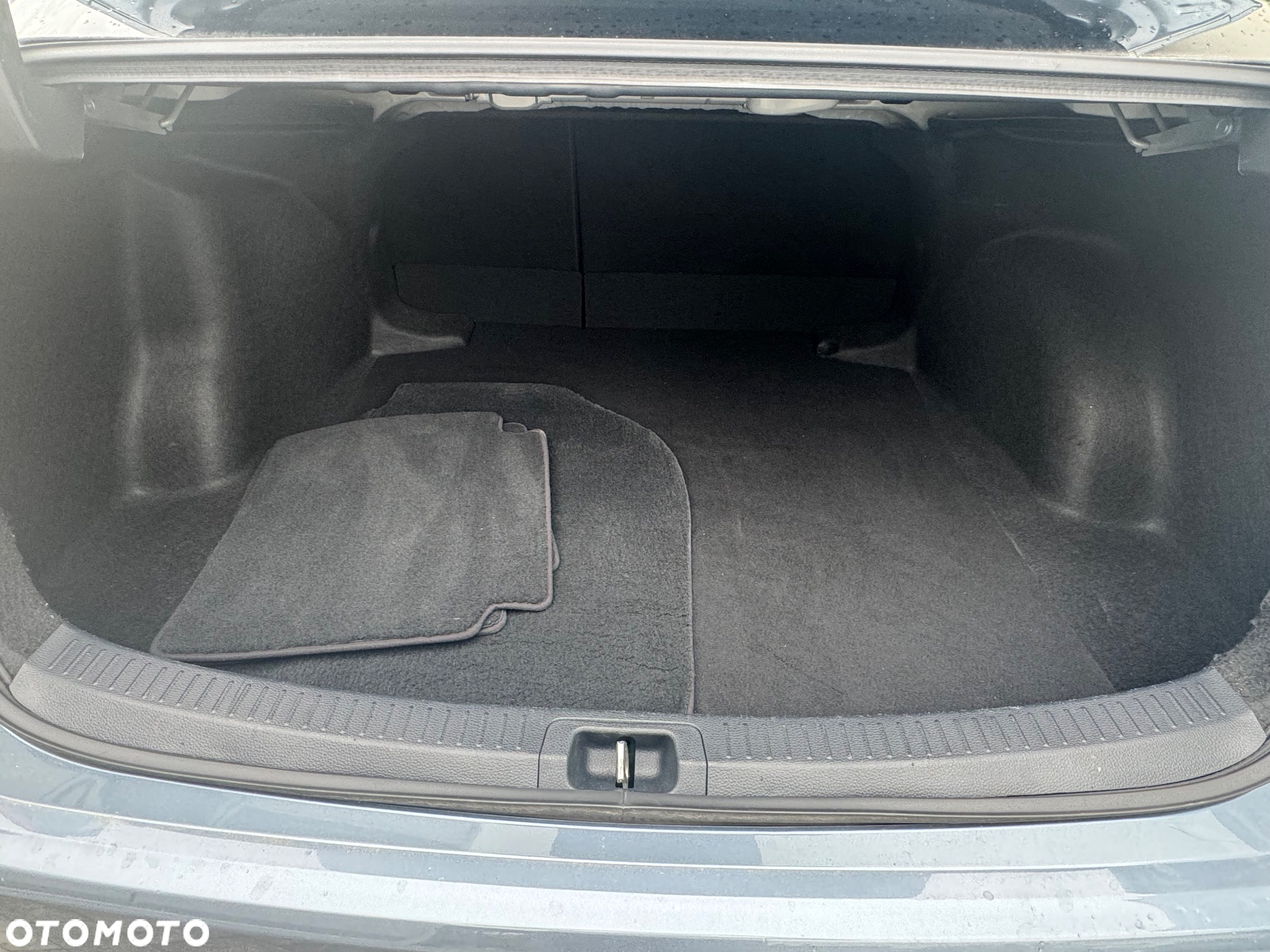 Toyota Corolla 1.8 Hybrid GR Sport Dynamic - 11