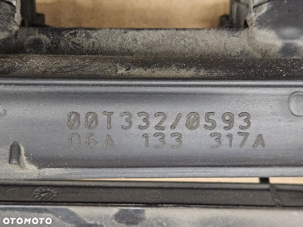 VW Golf IV 4 Audi A3 Seat Leon Skoda Octavia  1.6 8 V listwa wtryskowa wtryskiwacz 06A133317A - 3