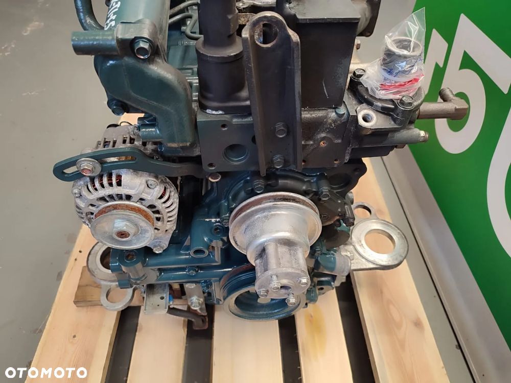 Kubota V2607-CR-TI-E5 silnik - 4