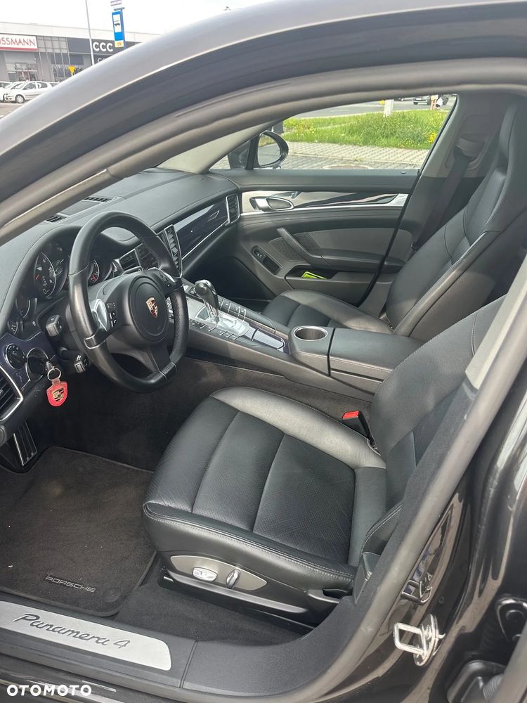 Porsche Panamera 4 PDK - 8