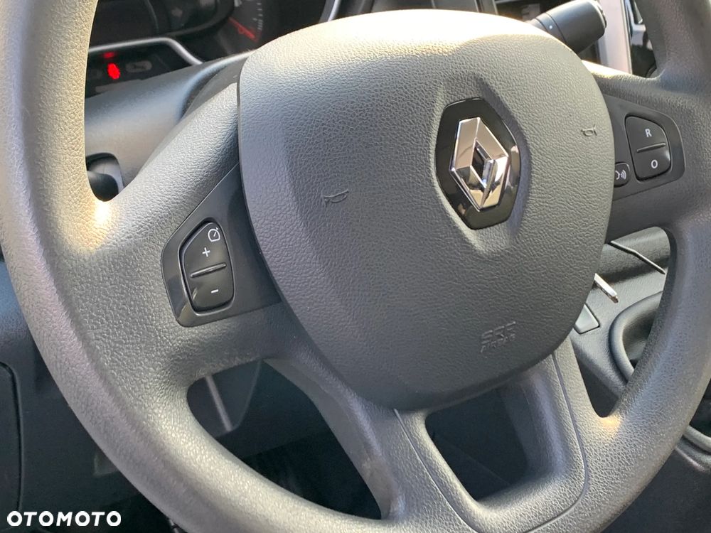 Renault Trafic - 17