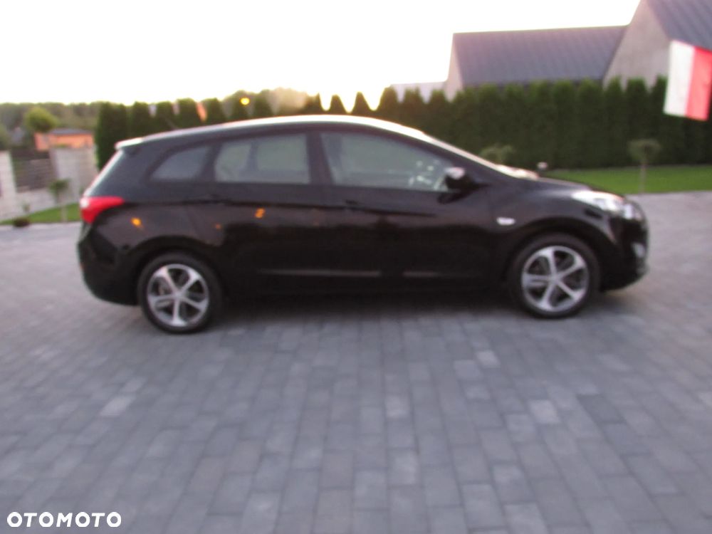 Hyundai i30 1.4 Comfort - 12