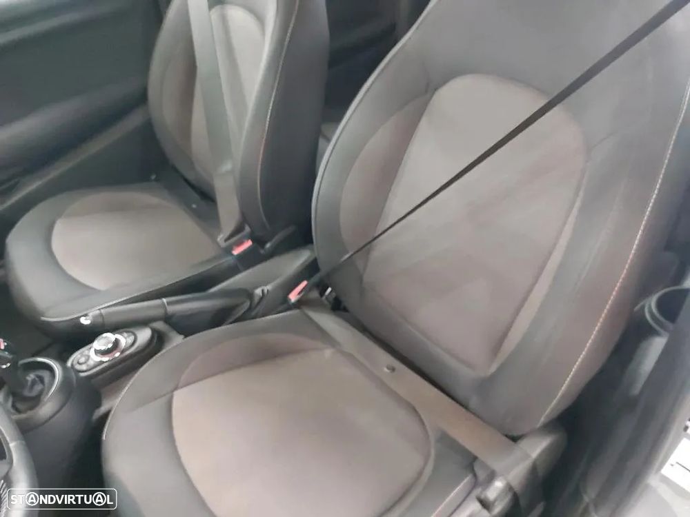 MINI 3 Portas Cooper Auto - 5