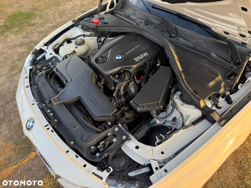 BMW Seria 3 318d Edition M Sport Shadow - 22