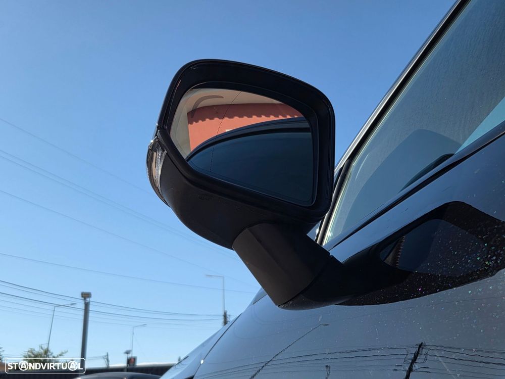 Volvo EX40 - 9