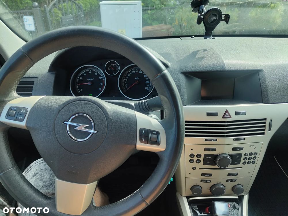 Opel Astra 1.4 111 - 2