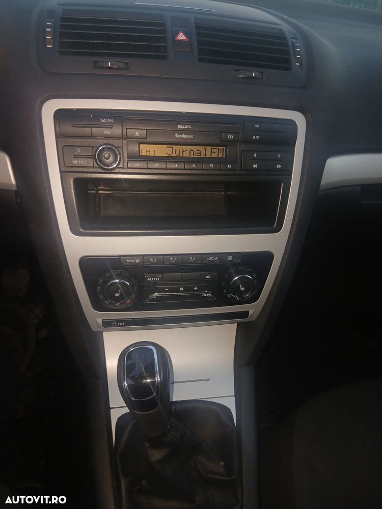 Skoda Octavia 1.2 TSI FAMILY - 10