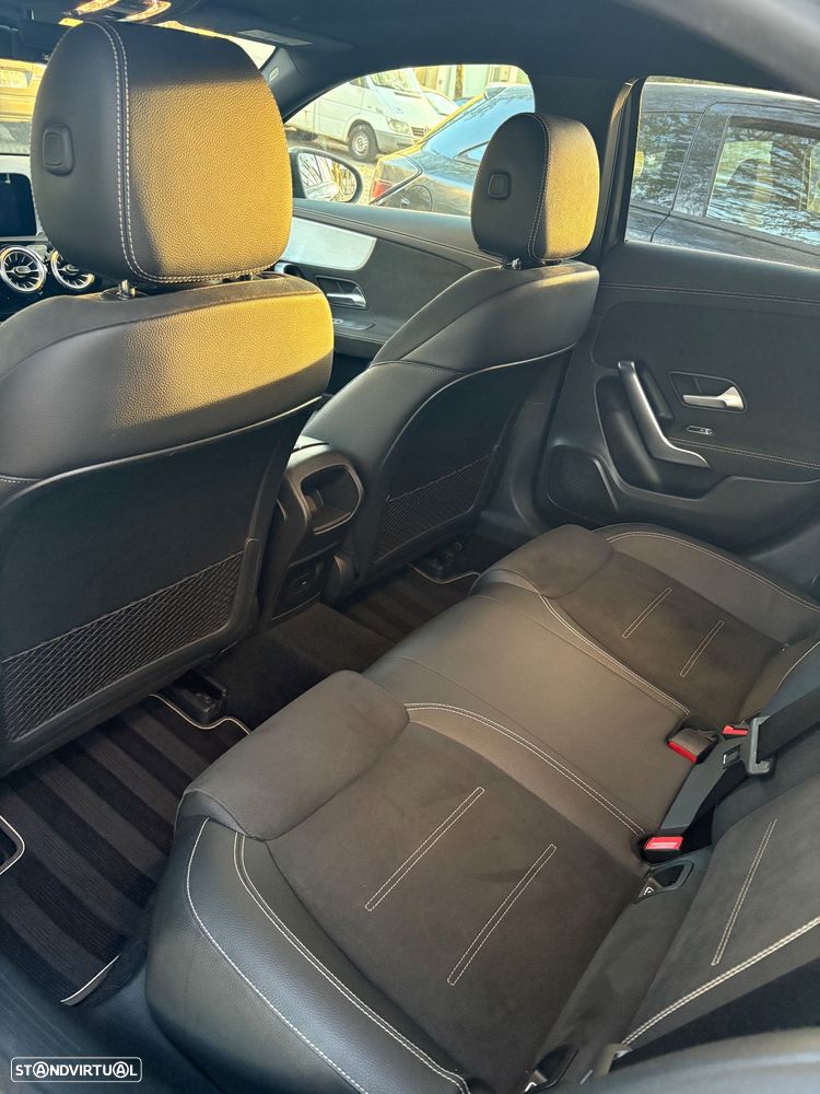 Mercedes-Benz A 250 Limousine e AMG Line - 9