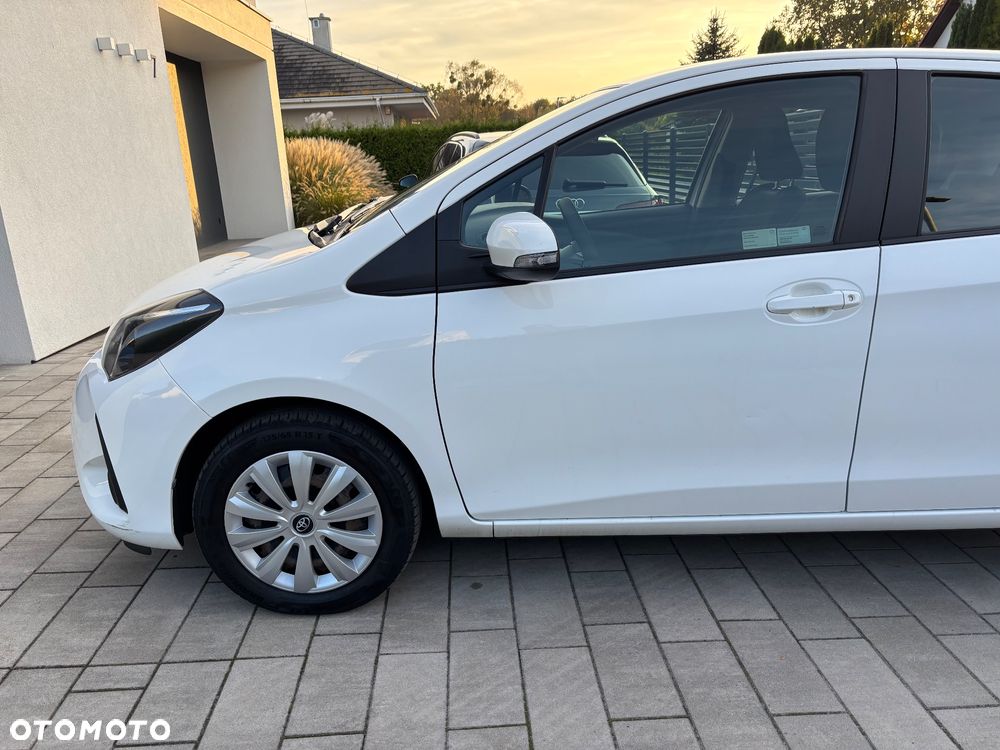 Toyota Yaris 1.5 Active - 10