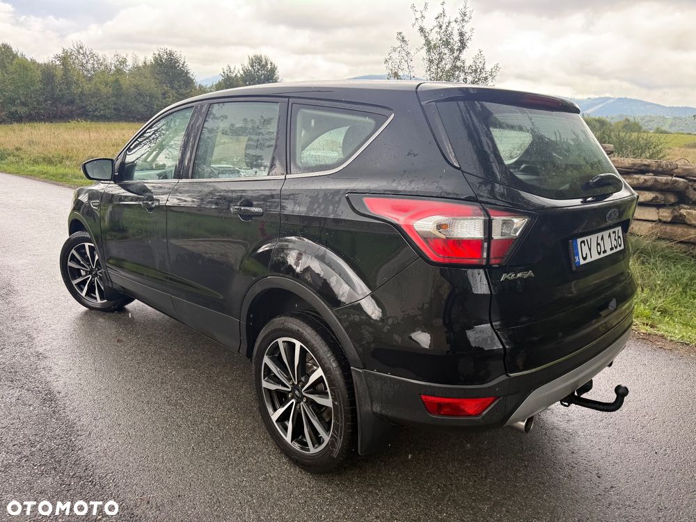 Ford Kuga 2.0 TDCi 2x4 Titanium - 19
