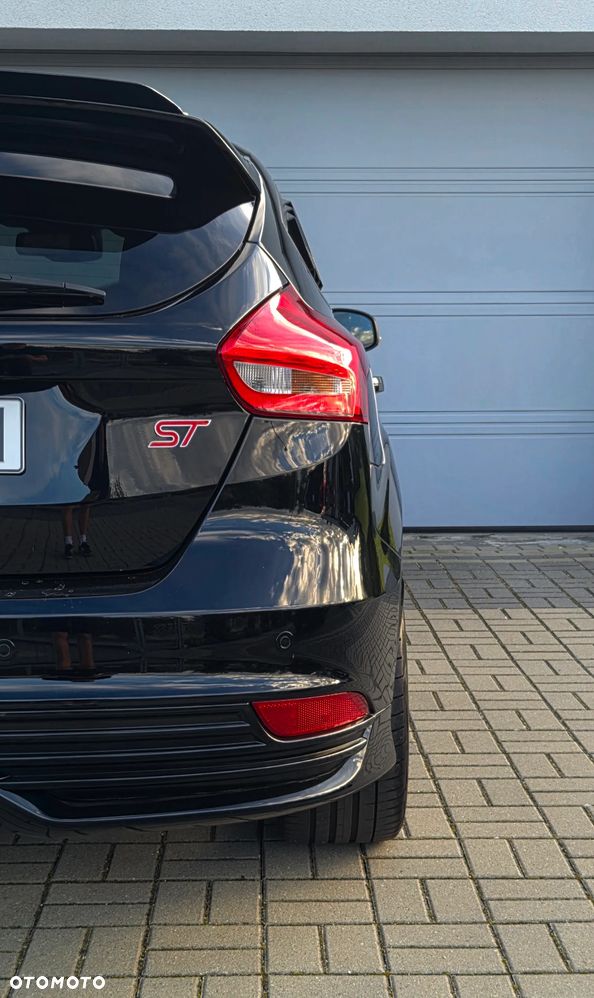 Ford Focus 2.0 EcoBoost ST-2 - 11