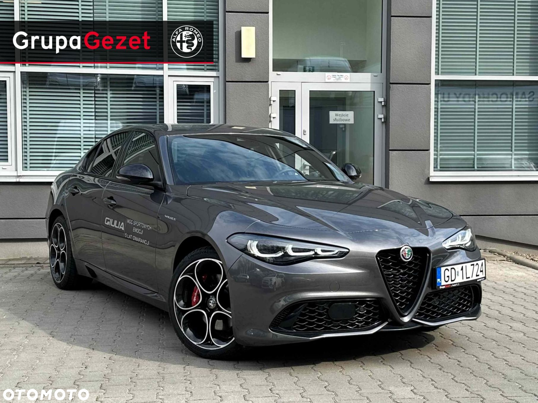 Alfa Romeo Giulia - 16