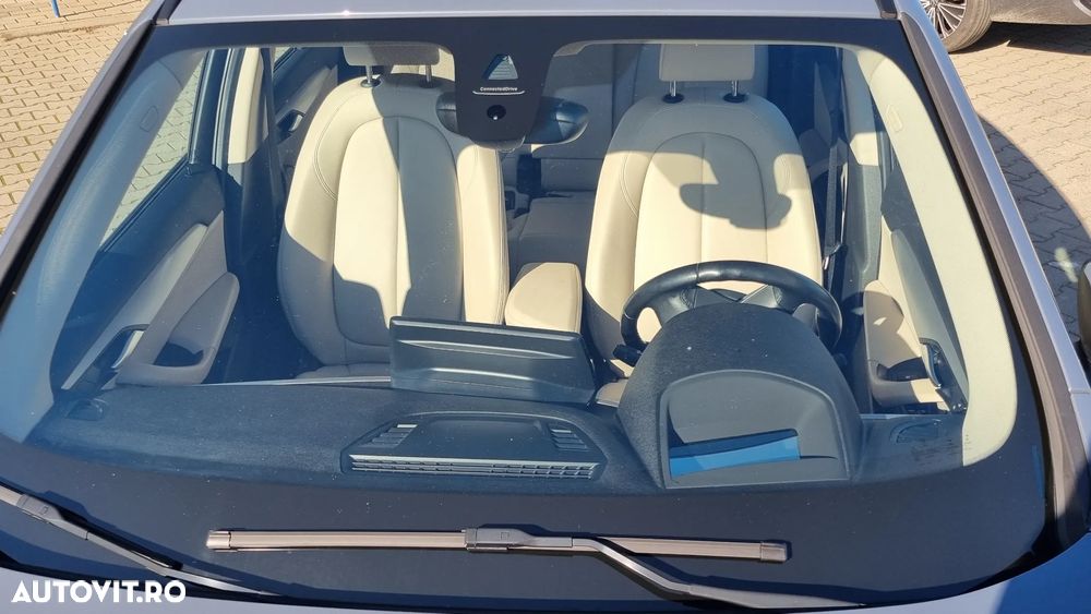 BMW X1 xDrive25e xLine - 28