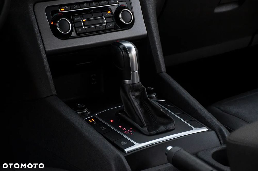 Volkswagen Amarok 2.0 BiTDI Autm Highline - 9