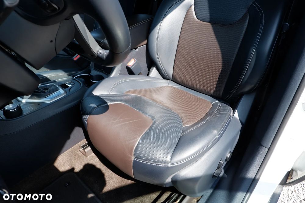 Jeep Cherokee 2.2 MJD Active Drive I Limited - 28