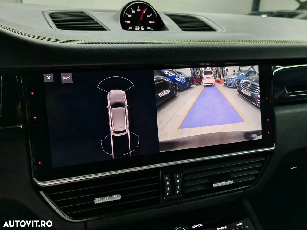 Porsche Cayenne Turbo - 17