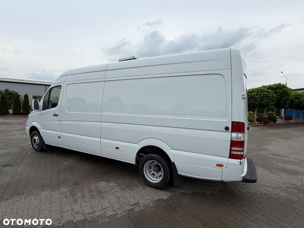 Mercedes-Benz Sprinter - 5