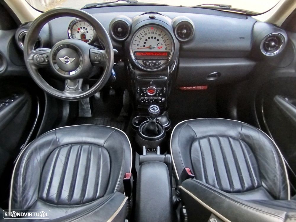 MINI Countryman Cooper D - 15