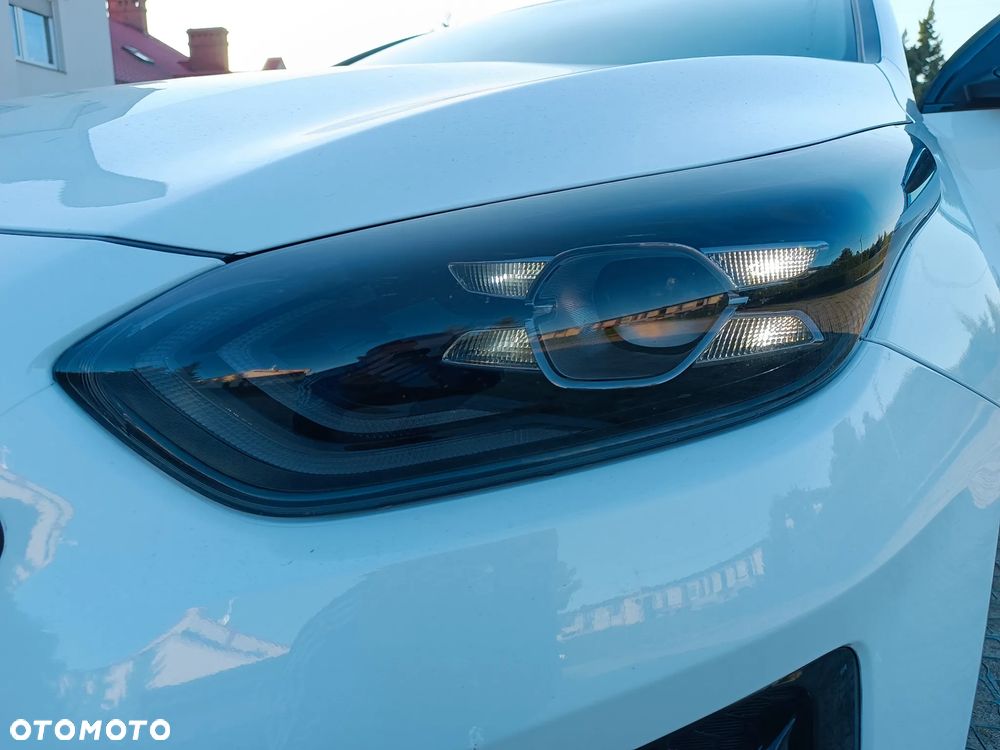 Kia ProCeed 1.6 T-GDI GT DCT - 16
