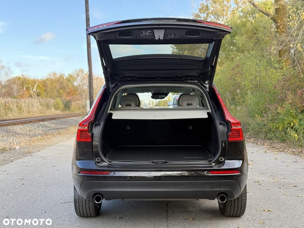Volvo XC 60 T5 AWD Geartronic Momentum - 8