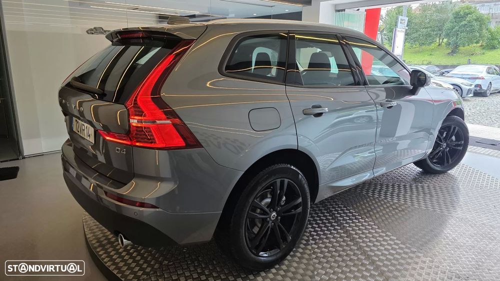 Volvo XC 60 2.0 D4 Momentum Plus Geartronic - 22