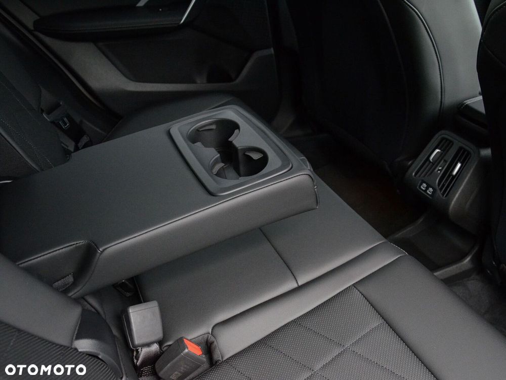 BMW X1 sDrive20i - 28