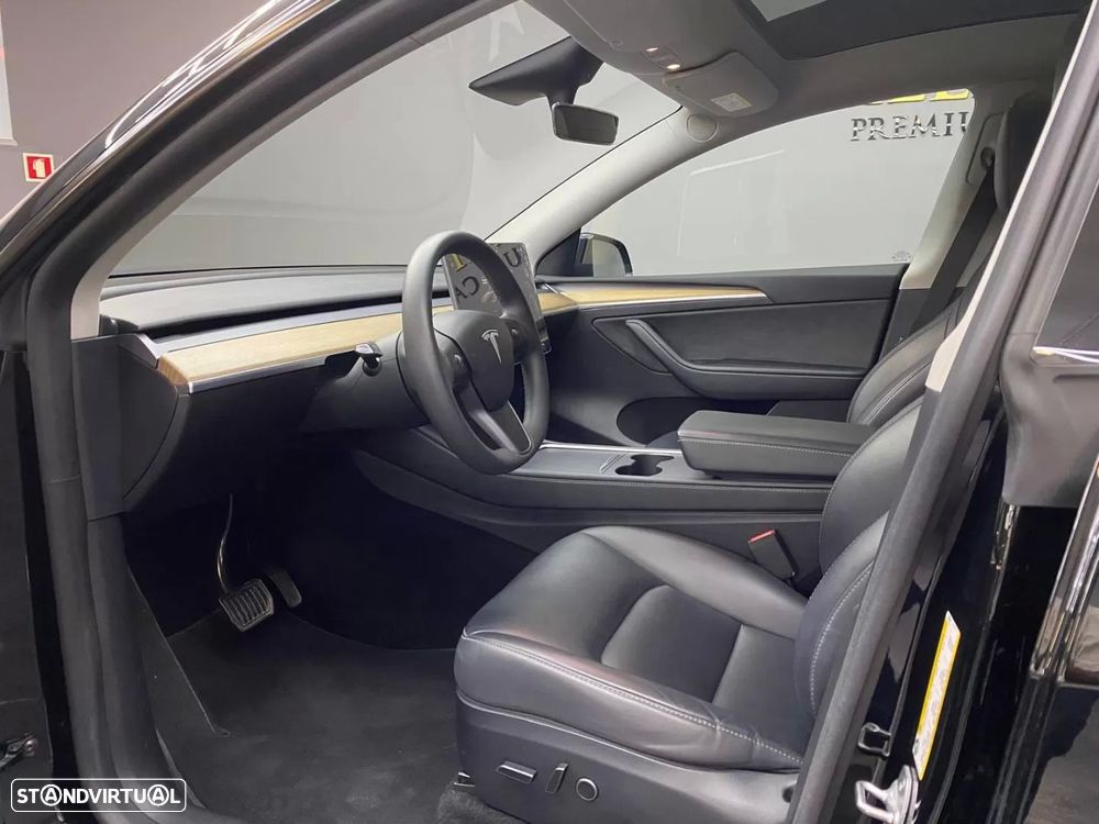 Tesla Model Y Long Range RWD - 18