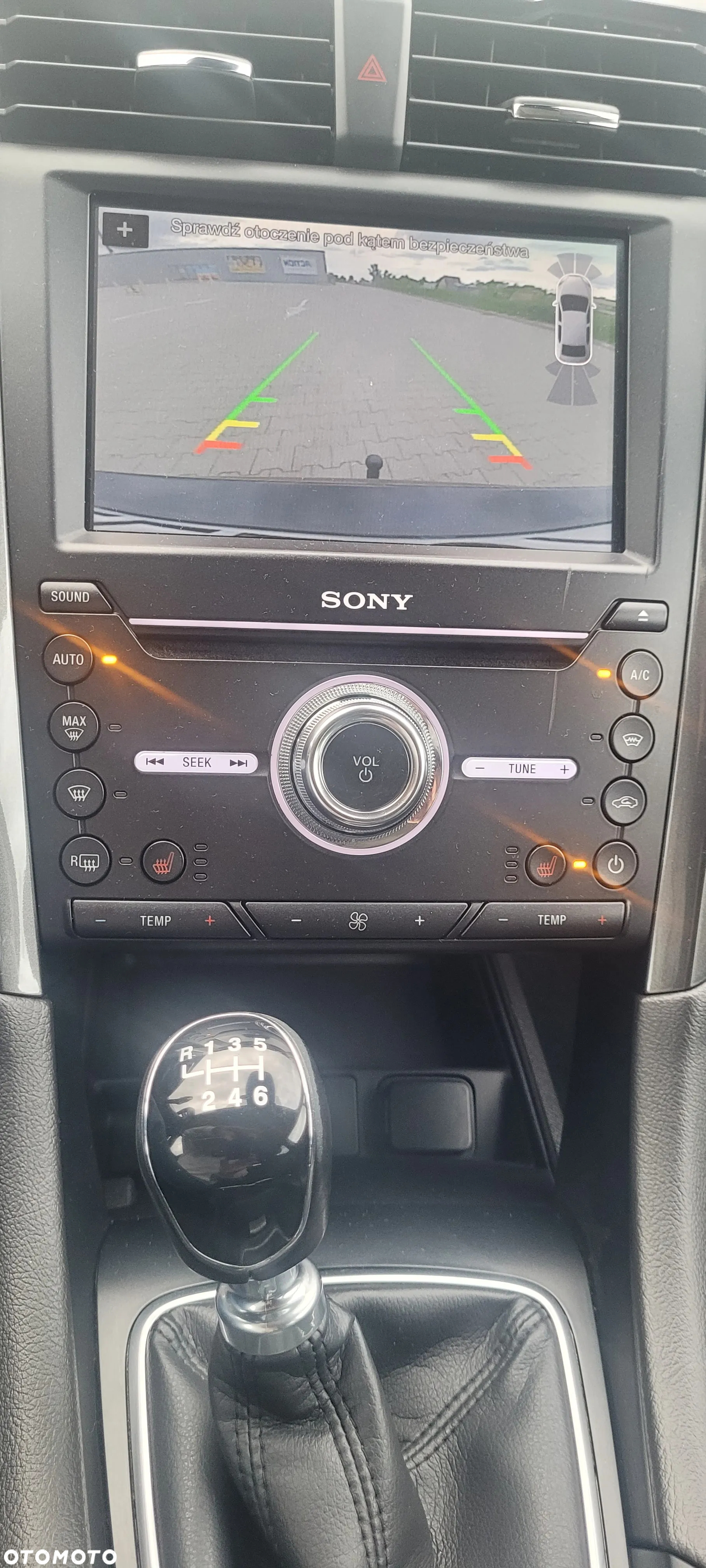 Ford Mondeo 2.0 EcoBlue Titanium - 32