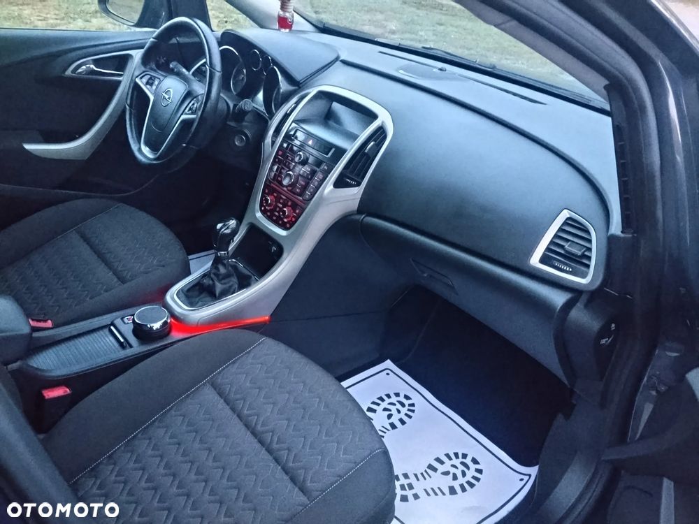 Opel Astra 1.4 T Enjoy - 25