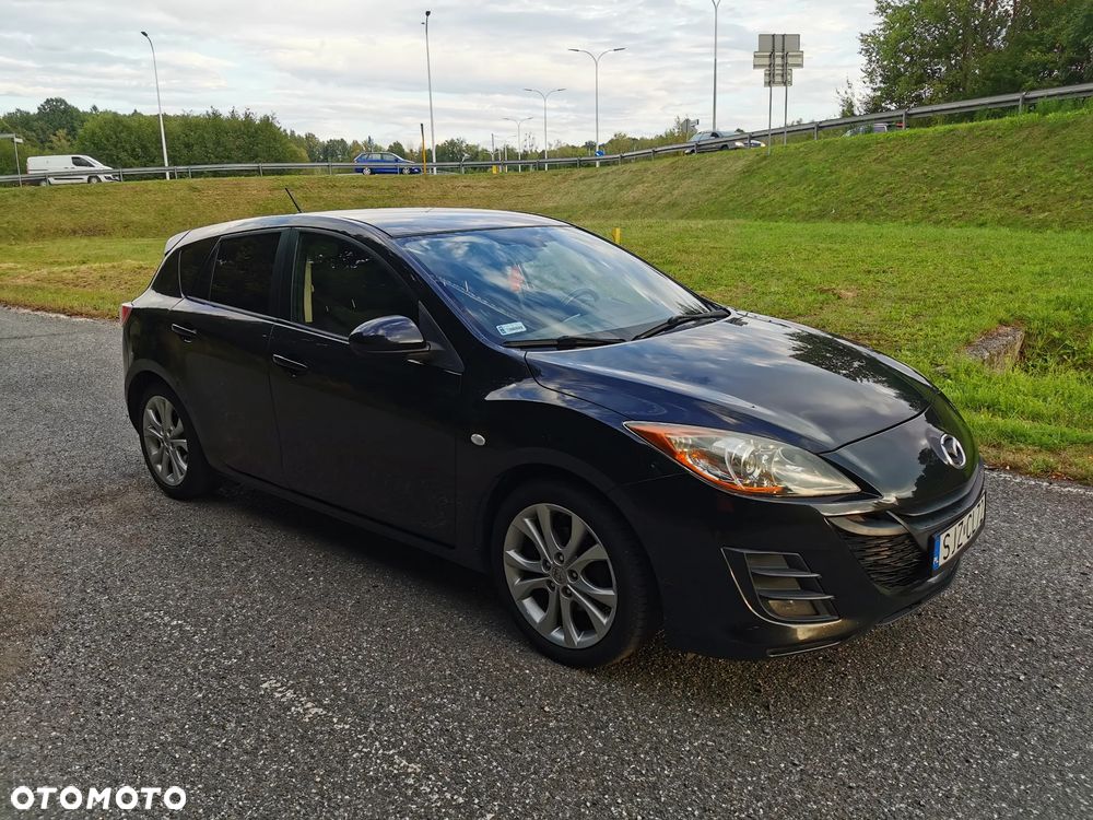 Mazda 3 1.6 Active + - 3