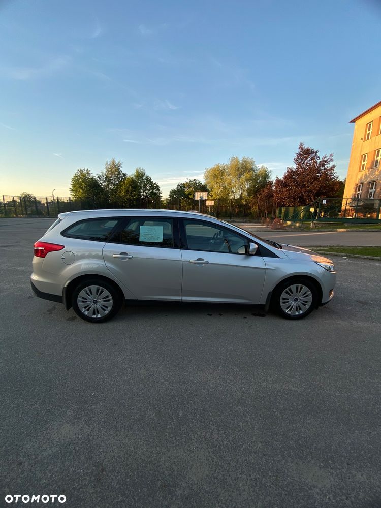 Ford Focus - 24