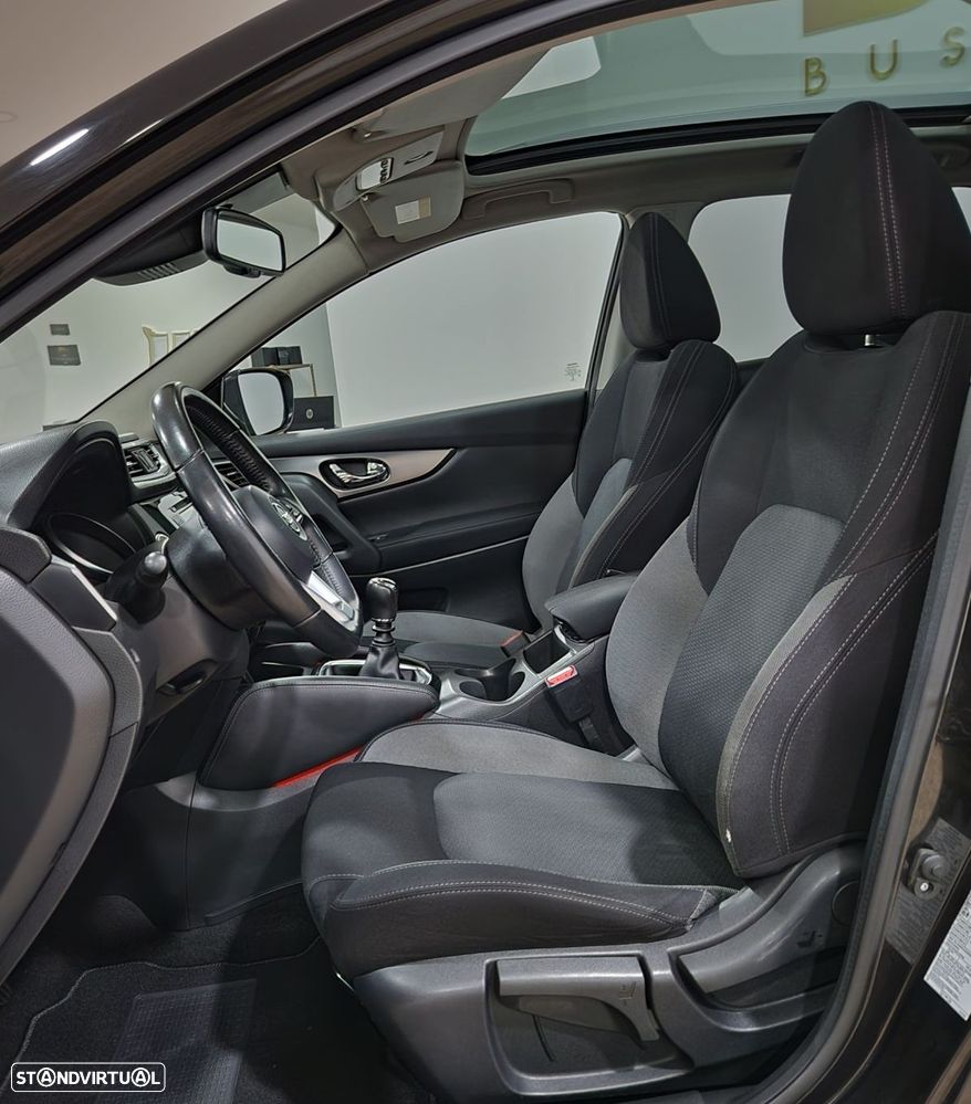 Nissan Qashqai 1.5 dCi N-Connecta - 8