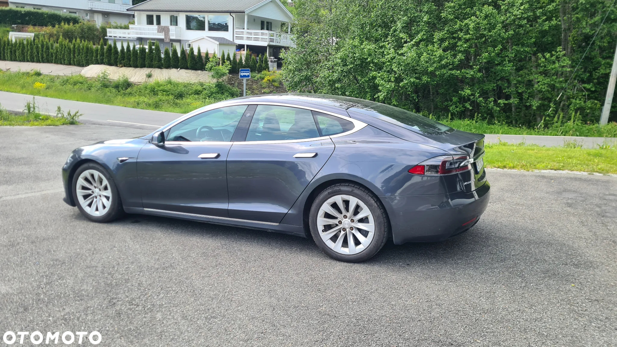 Tesla Model S Standard - 15