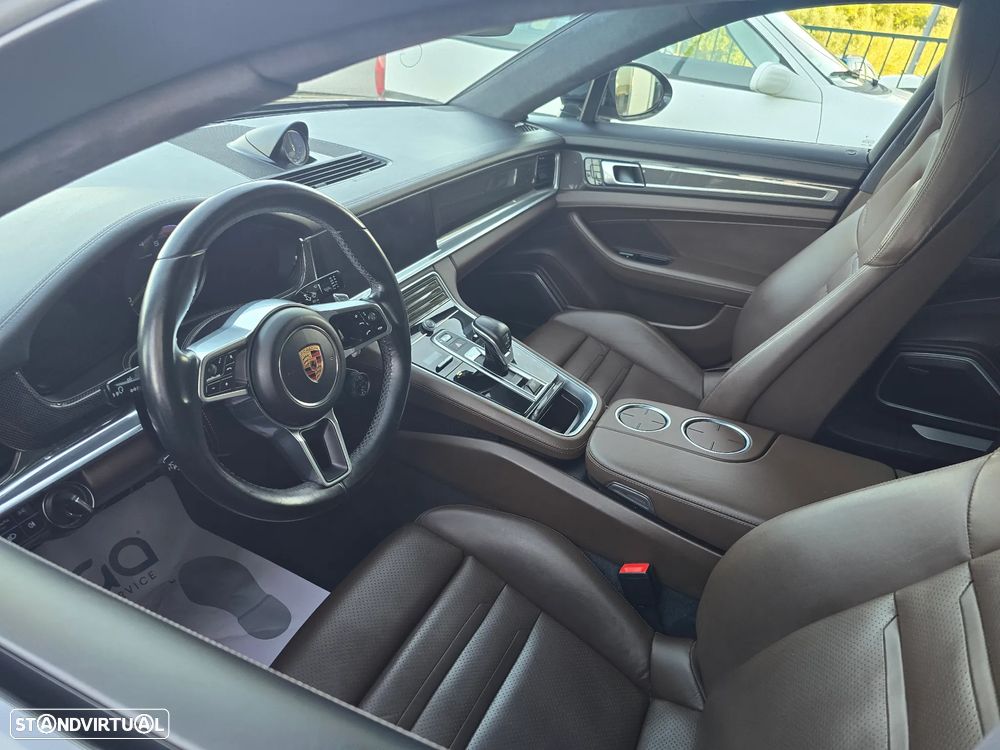Porsche Panamera 4 E-Hybrid - 6