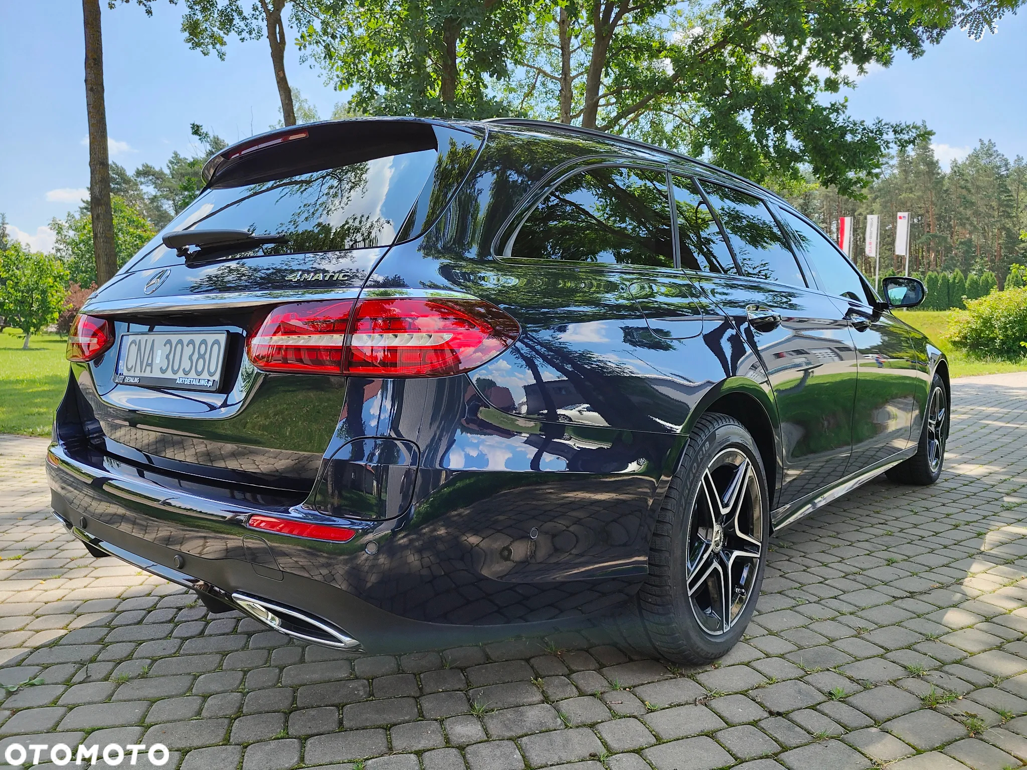 Mercedes-Benz Klasa E 300 d 9G-TRONIC - 4