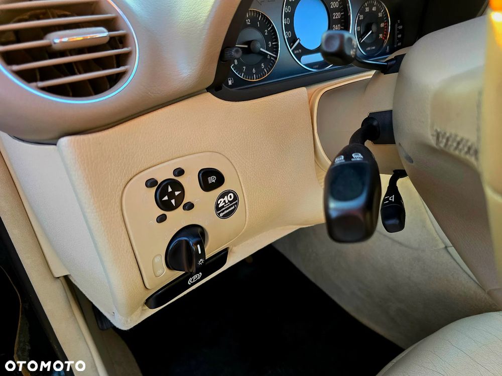 Mercedes-Benz CLK 500 Elegance - 9