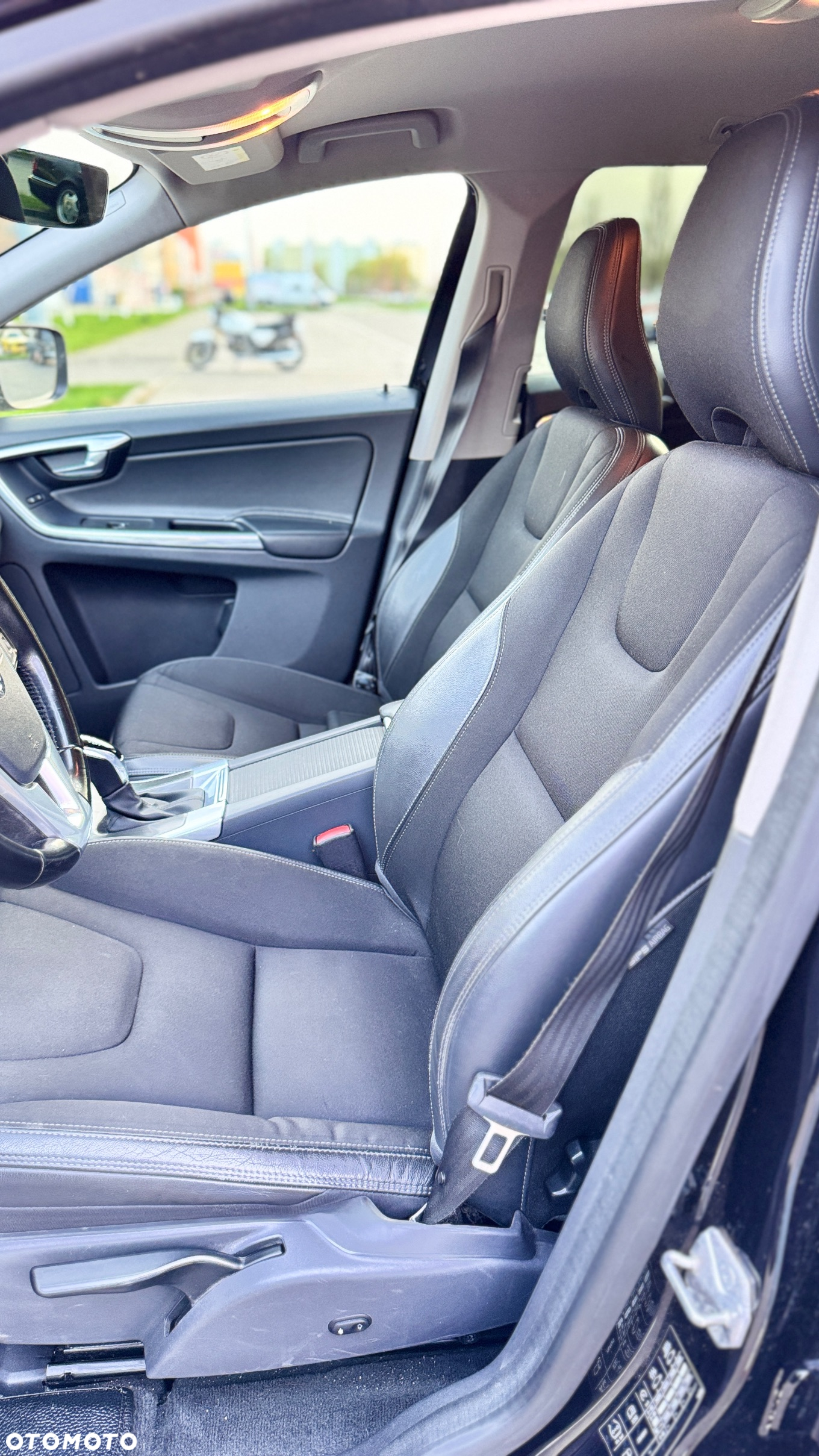 Volvo XC 60 D3 Drive-E Momentum - 15
