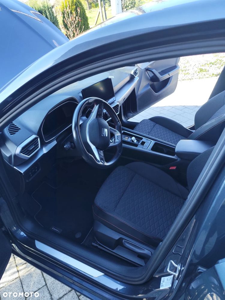 Seat Leon 1.5 eTSI FR DSG - 4