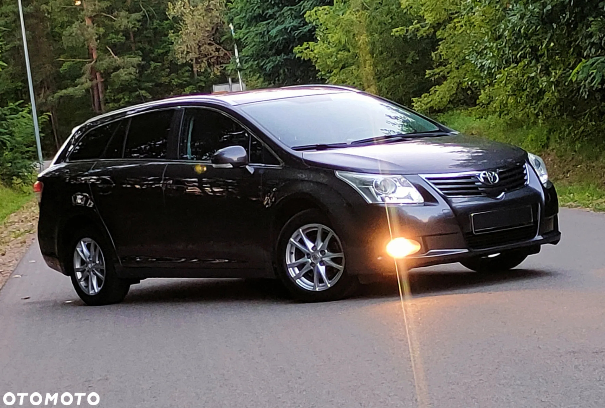 Toyota Avensis 1.8 Sol plus NAVI - 6