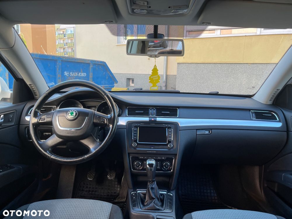 Skoda Superb 2.0 TDI Elegance - 10