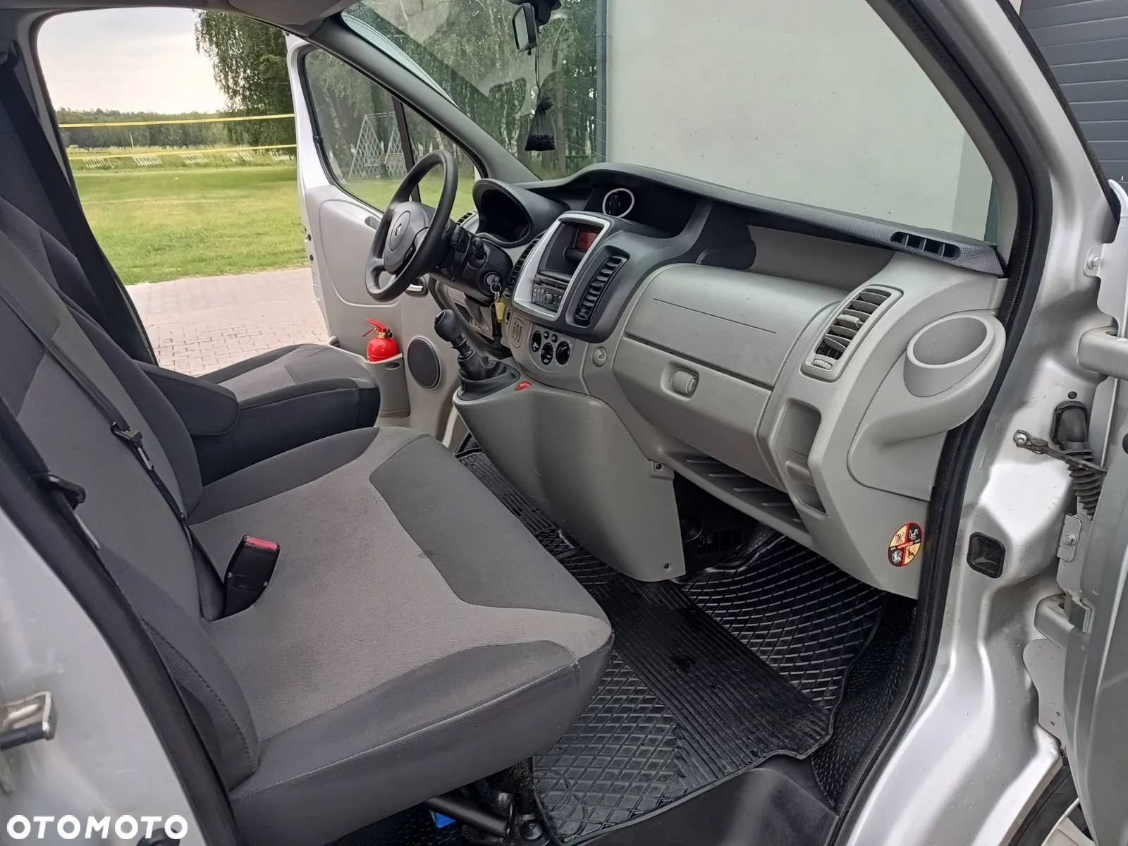 Renault Trafic 2.0 dCi 115 Combi L1H1 - 6