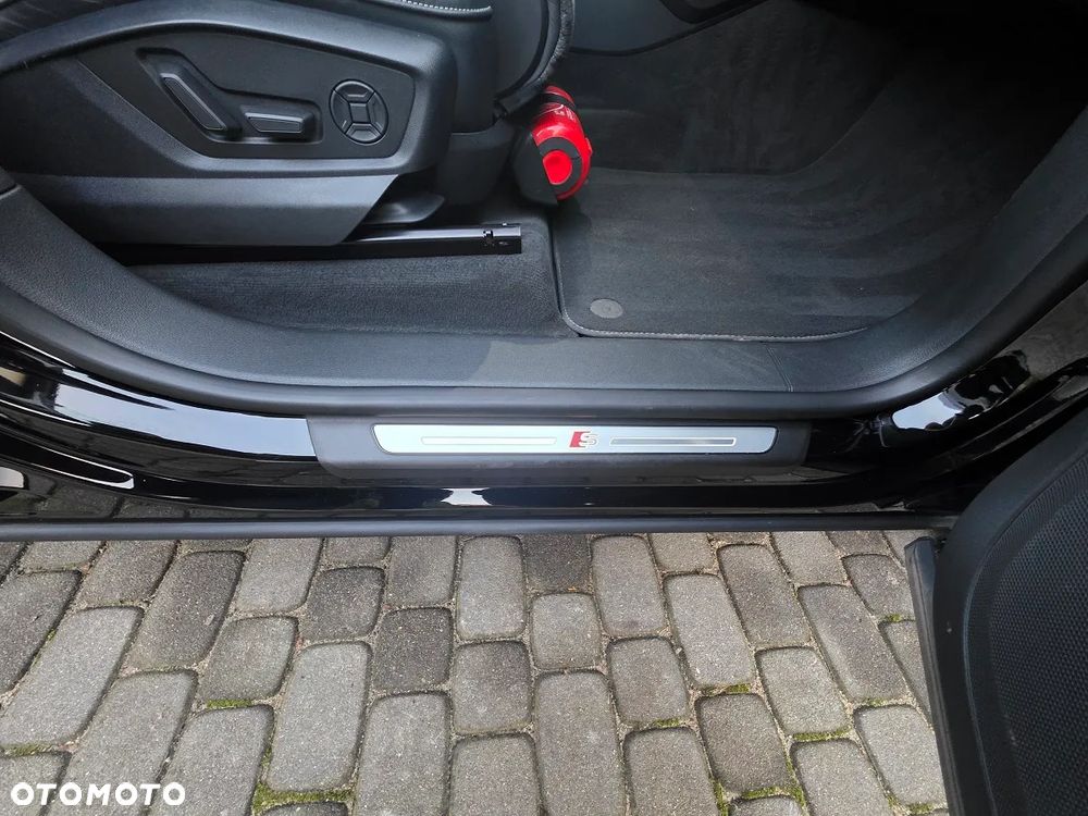 Audi Q8 - 22