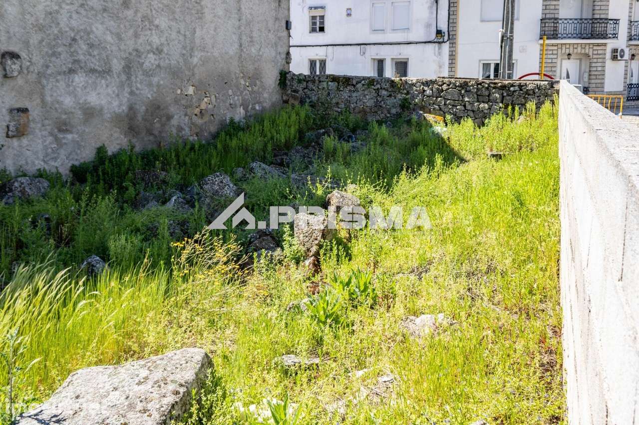 Terreno Urbano para Venda em Alcains - Grande imagem: 2/8