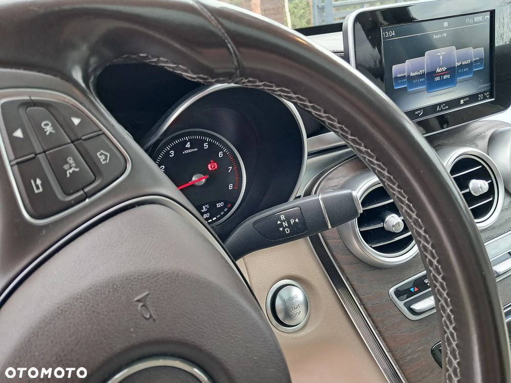 Mercedes-Benz GLC 250 4Matic 9G-TRONIC AMG Line - 30