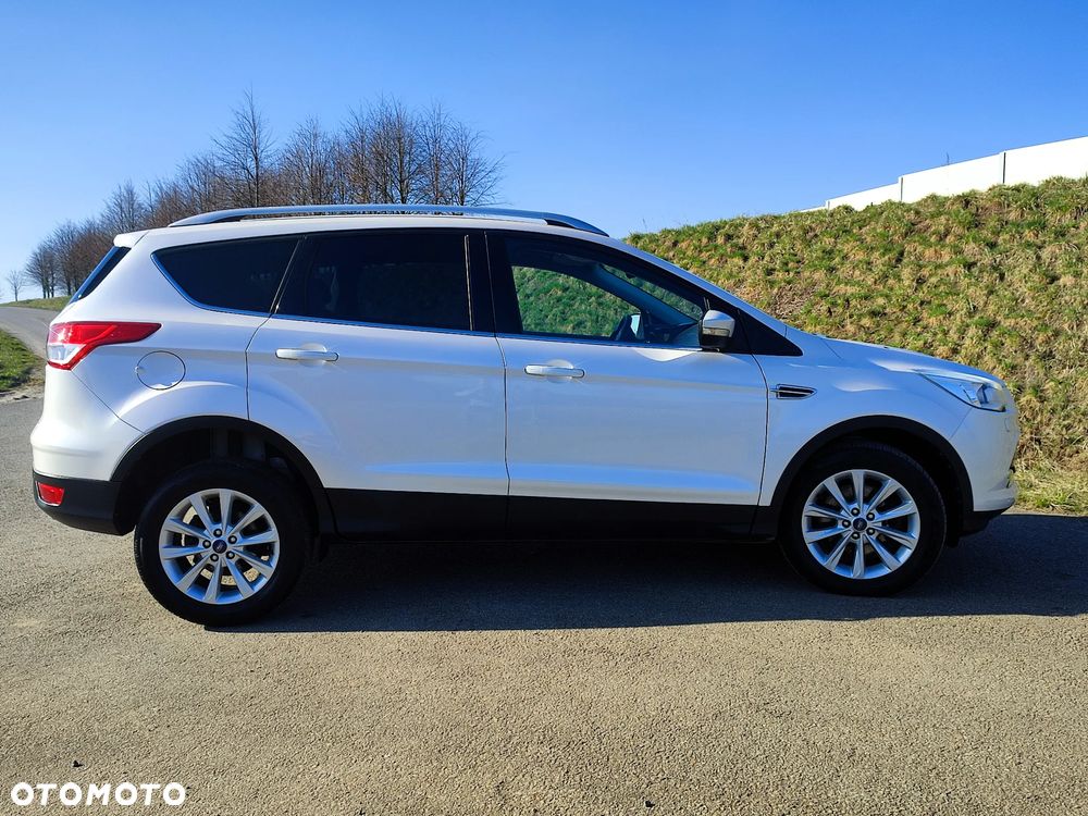 Ford Kuga 2.0 TDCi 2x4 Titanium - 15