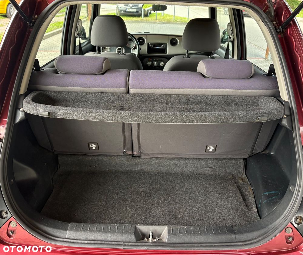 Daihatsu Trevis - 17