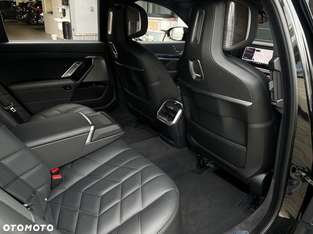 BMW Seria 7 - 23