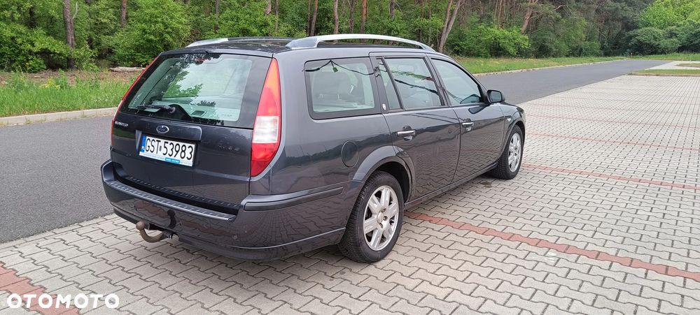 Ford Mondeo 2.0 Ghia - 14