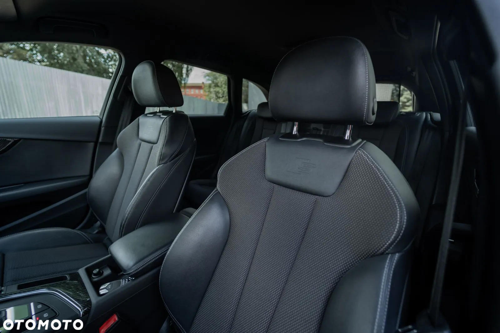 Audi A4 2.0 TDI Sport S tronic - 35